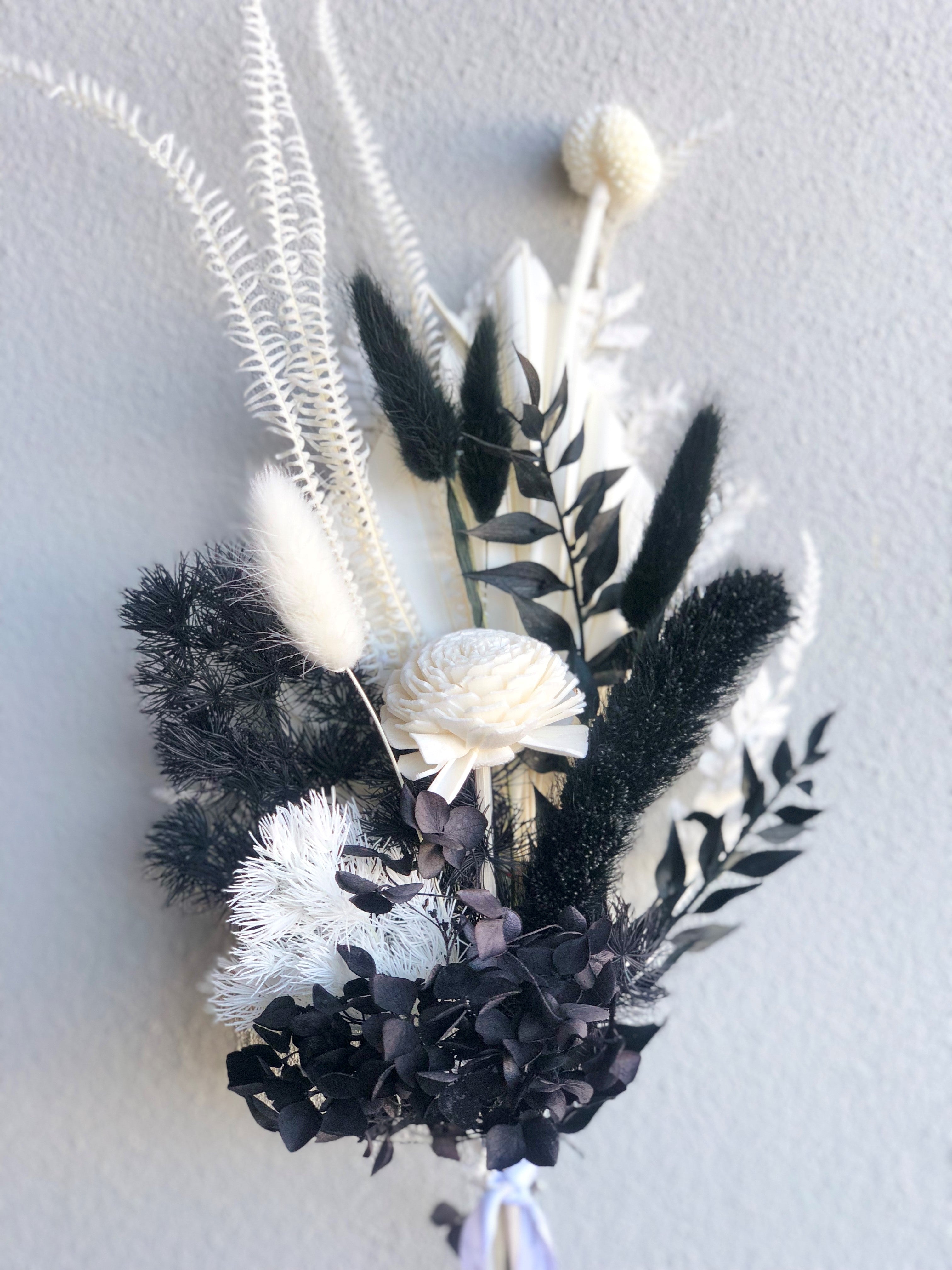 Dried Flowers - Black and White