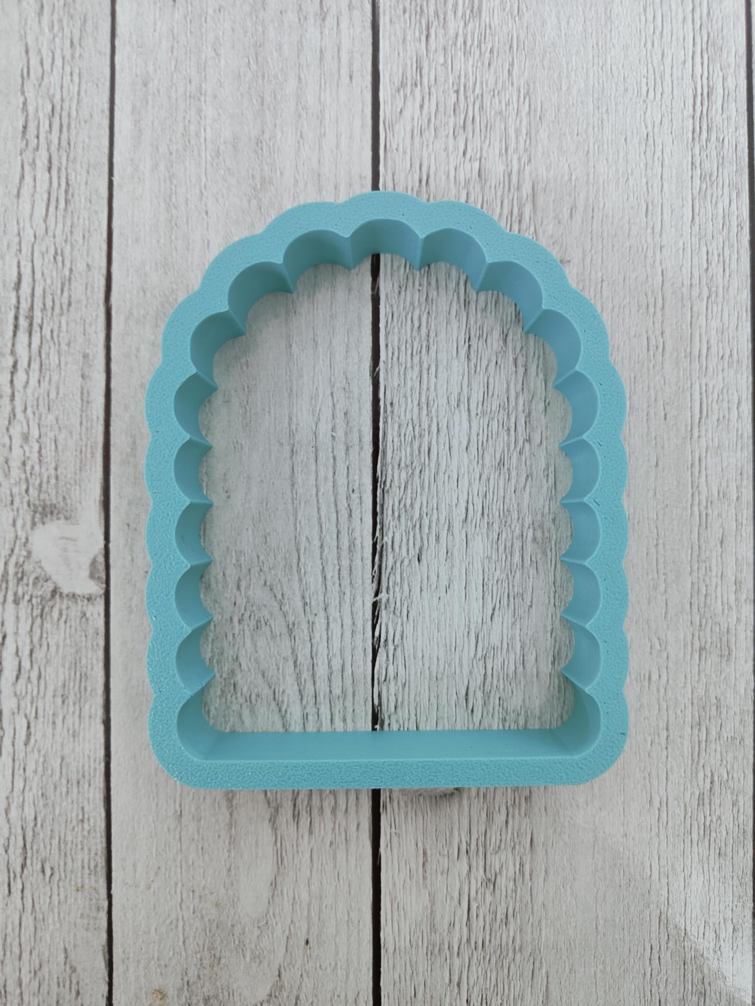 Scalloped Arch 9cm x 7cm Cookie Cutter