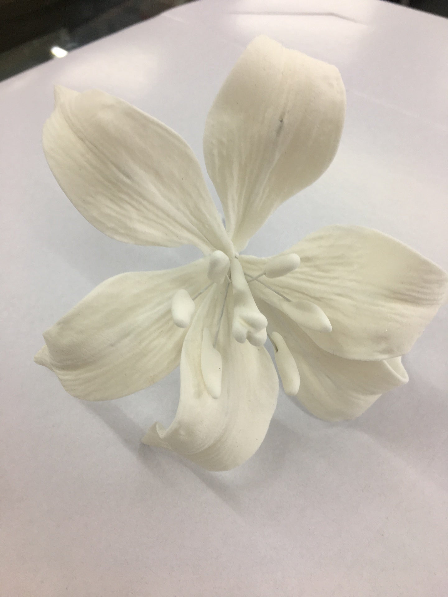 Lillies - White - Edible Sugars