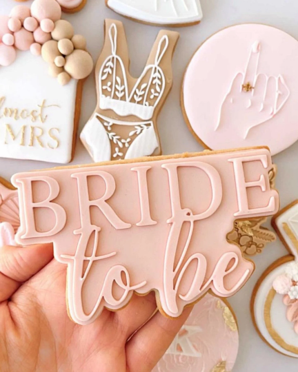 Boss Embossers - Bride to Be Stamp and Cutter