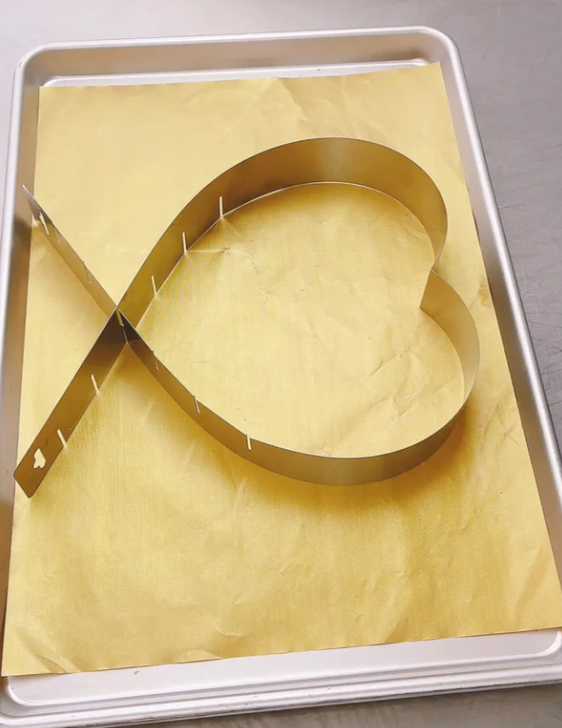 Adjustable Heart Cake Baking Ring