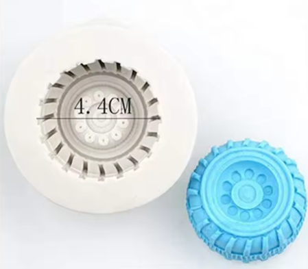 Tyre (XL) 4.4cm Silicone Mould
