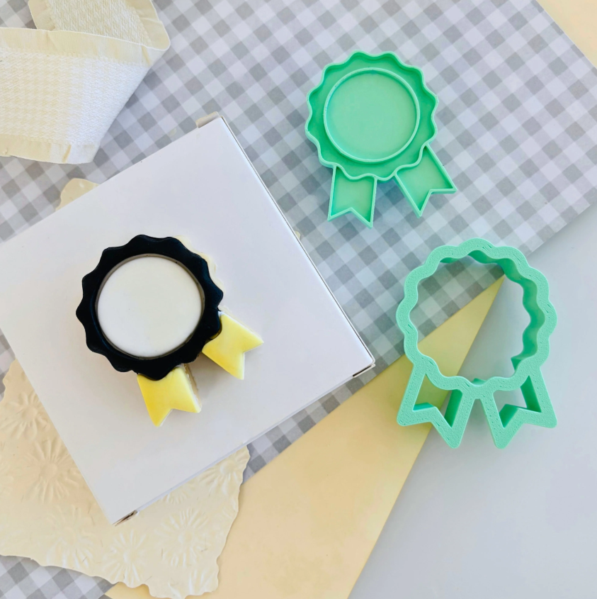 Bento Minis Cutter and Embosser Set - Award Ribbon (SweetP)