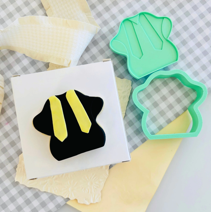 Bento Minis Cutter and Embosser Set - Graduation Gown (SweetP)