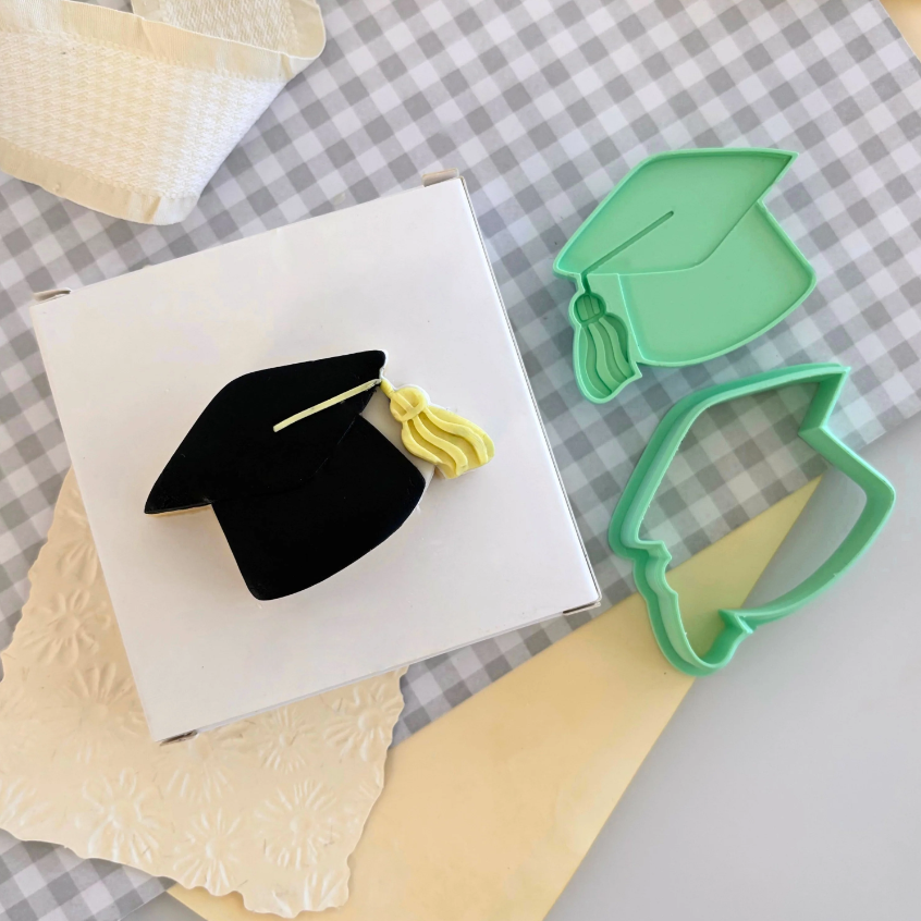 Bento Minis Cutter and Embosser Set - Graduation Cap (SweetP)