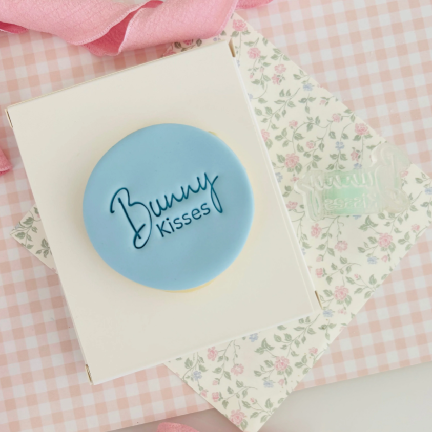 Bunny Kisses Text Stamp (SweetP)