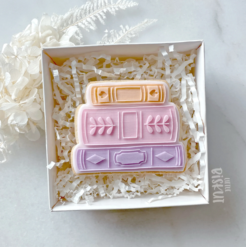 Book Stack Cutter & Debosser (Little Biskut Level Up!)