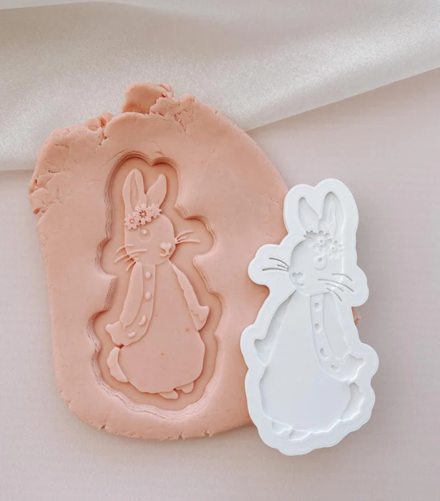 Boss Embossers - Flopsy Bunny with Flower Crown Debosser and Cutter