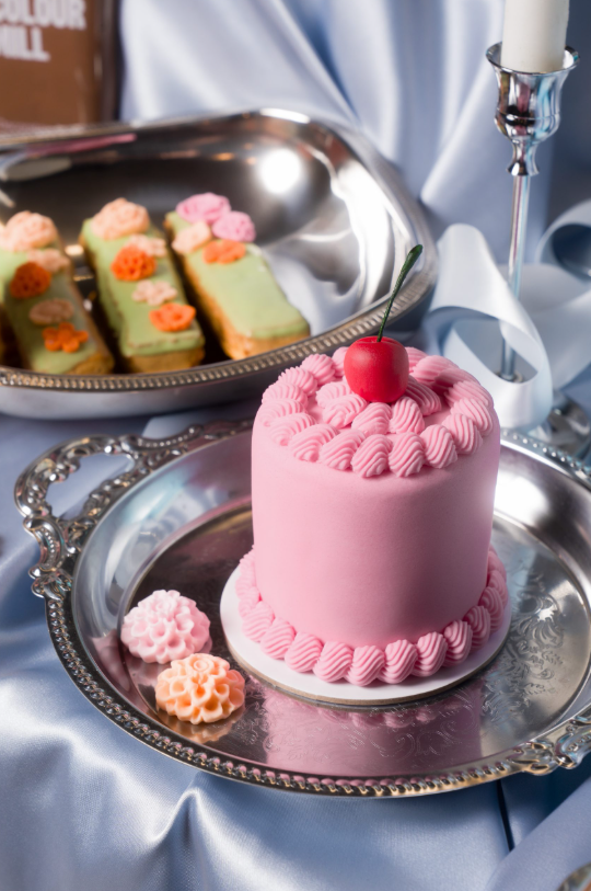 Colour Mill Decorators Dough 250g - Baby Pink