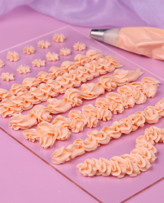 Loyal No.883 Drop Flower Piping Tip