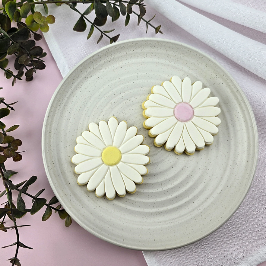 Custom Cookie Cutters - Daisy Embosser & Cutter
