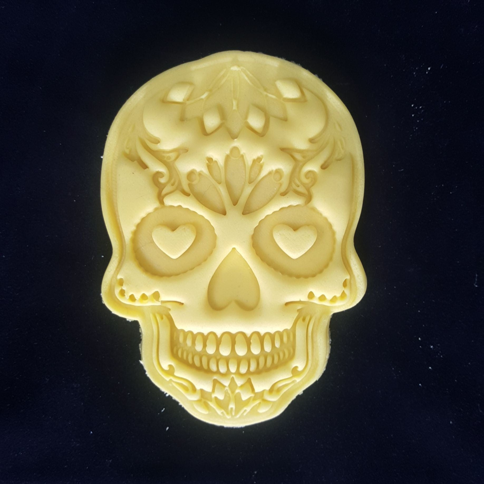 Heart Eyes Skull 3D Embosser & Cutter