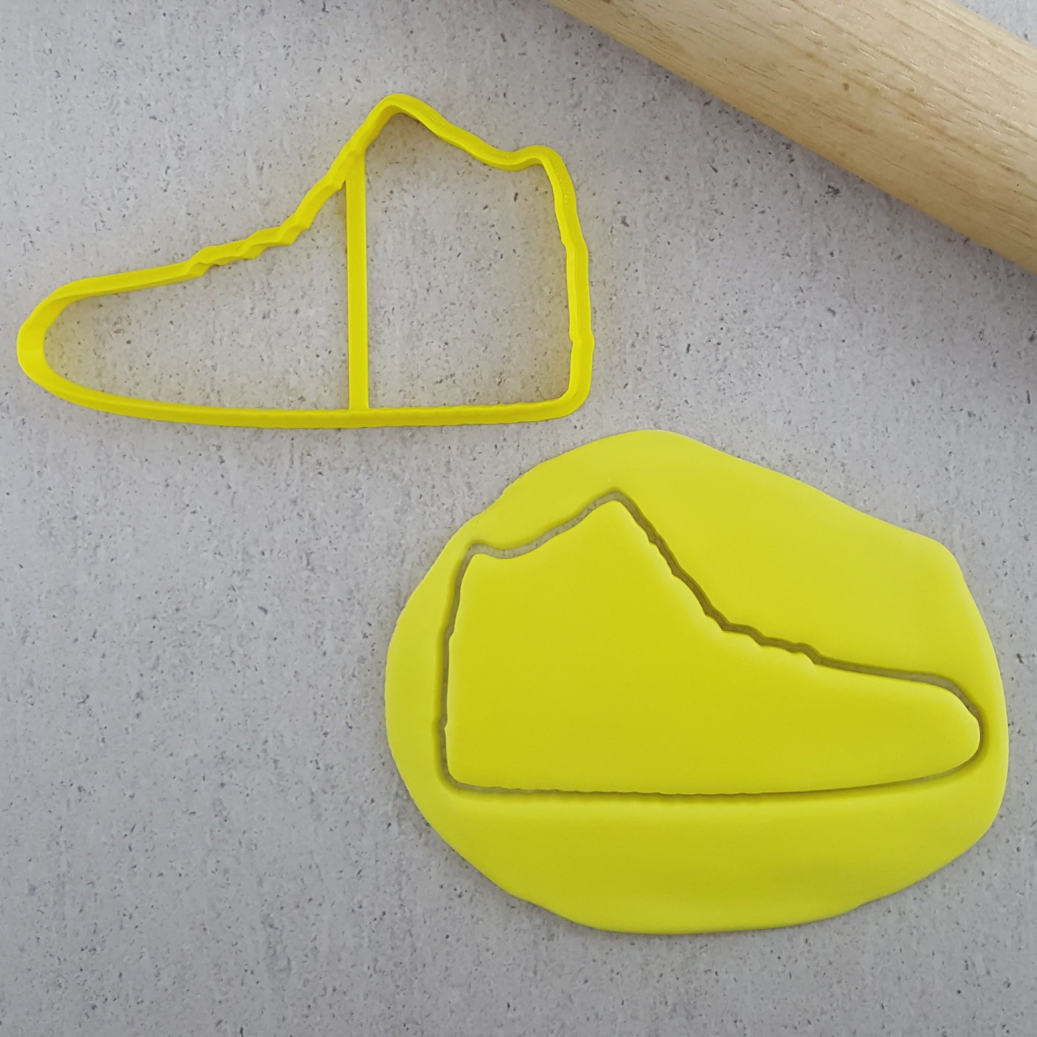 Custom Cookie Cutters - Basketball Shoe Cutter 17cm