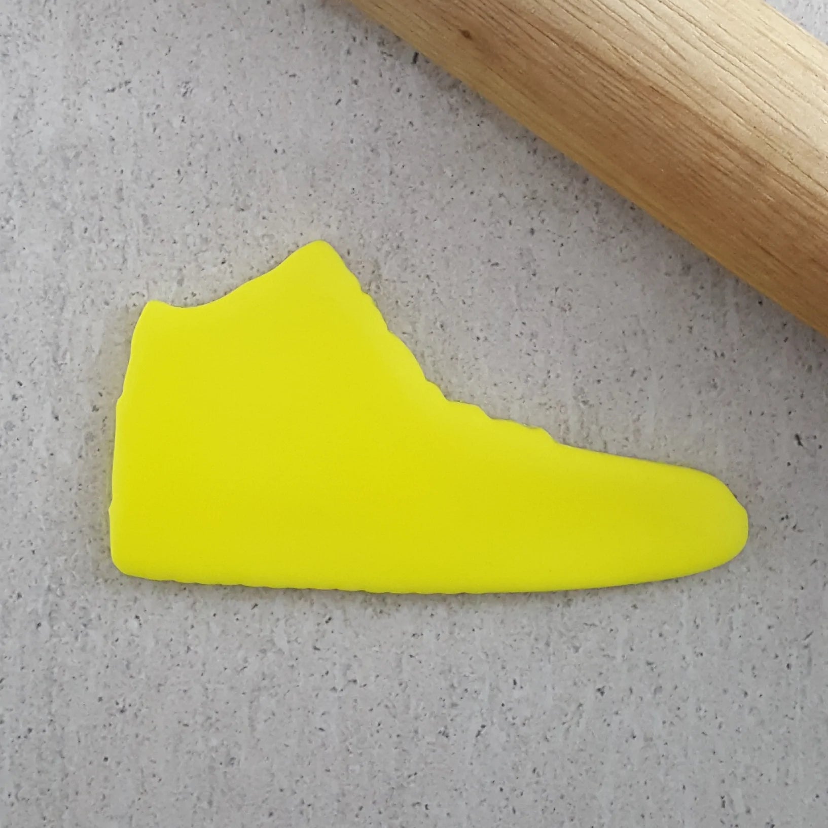 Custom Cookie Cutters - Basketball Shoe Cutter 17cm